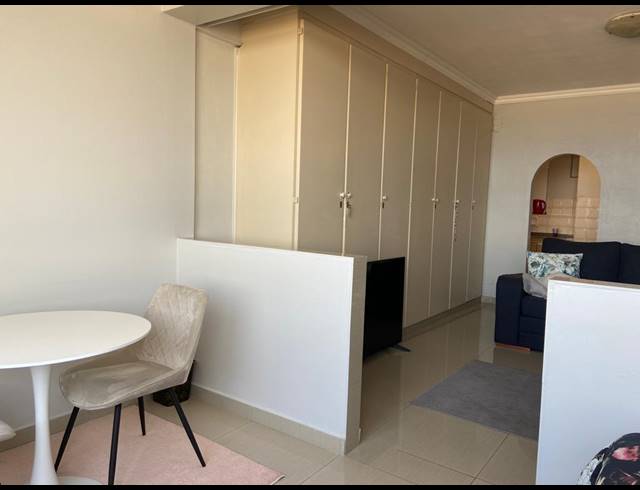 0.5 BEDROOM APARTMENT BLOCK TO LET IN SOUTH BEACH